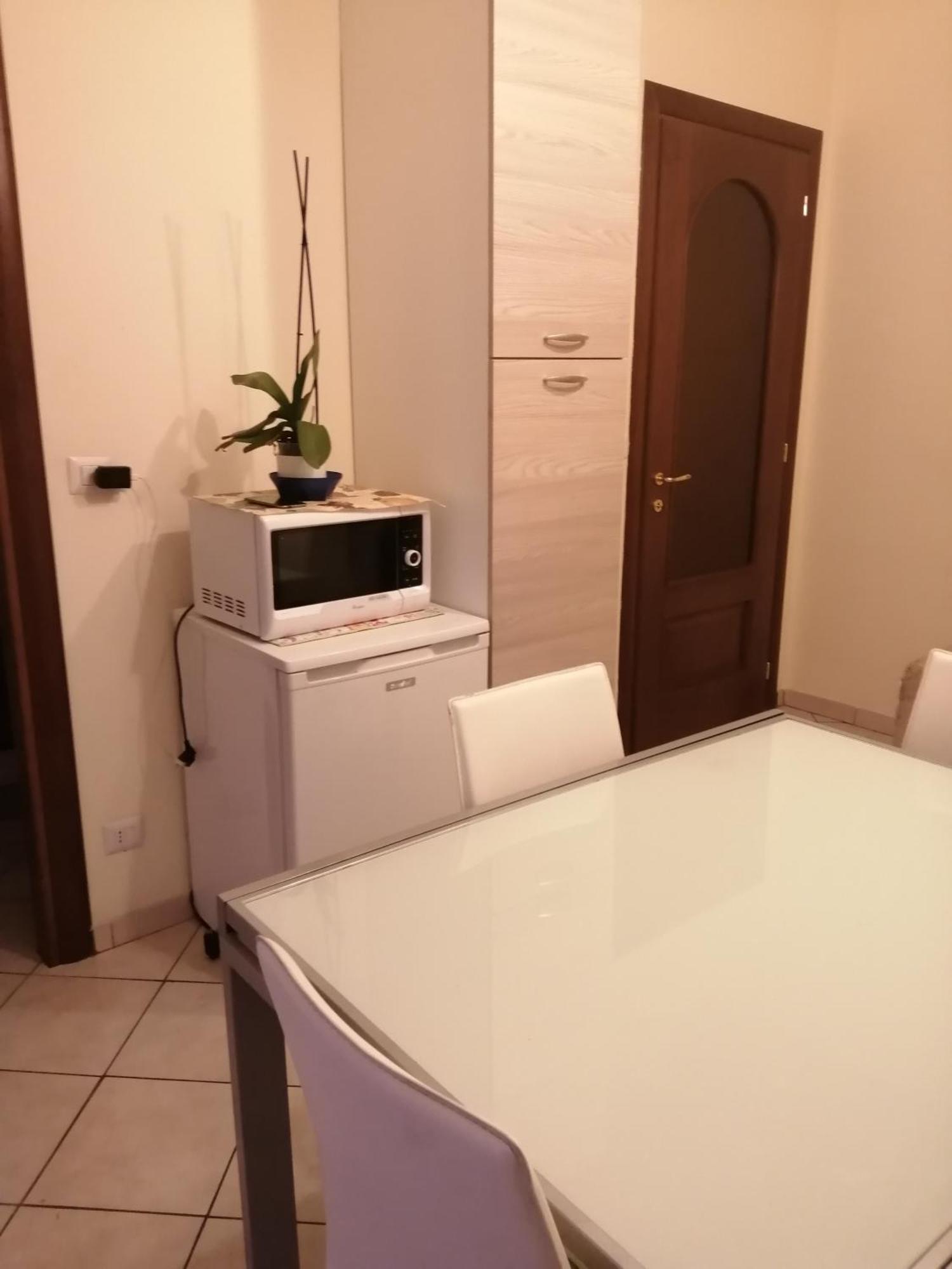 Ferienwohnung La Casa Di Fiore Asti Exterior foto